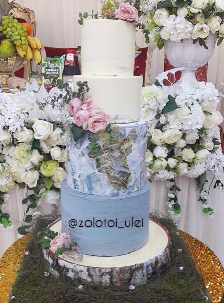 Свадебный торт
