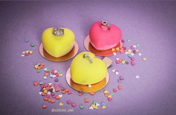 Муссовое пирожное