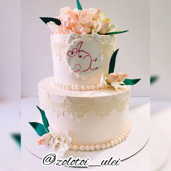 Свадебный торт "Пион"