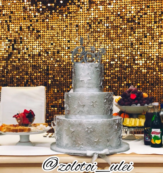 Свадебный торт