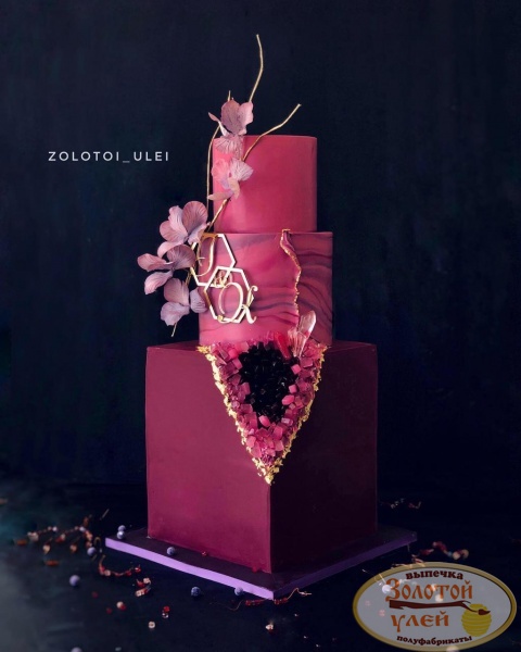 Свадебный торт