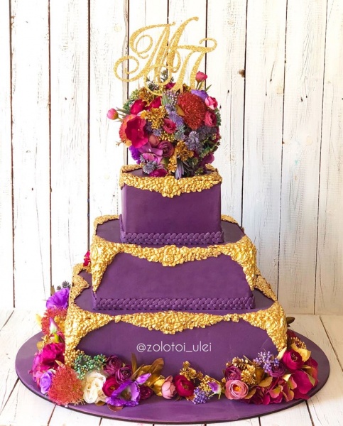 Свадебный торт "Deep Purple"