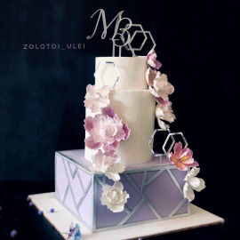 Свадебный торт