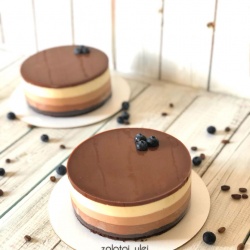 Десерт «Три шоколада»